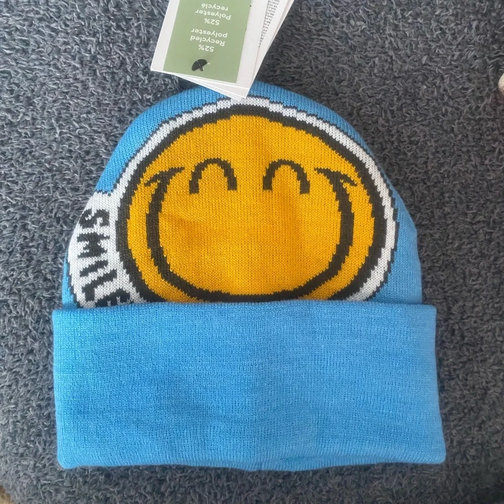NWT H&M Smiley World light blue knit motif-detail hat, 8-11 yr